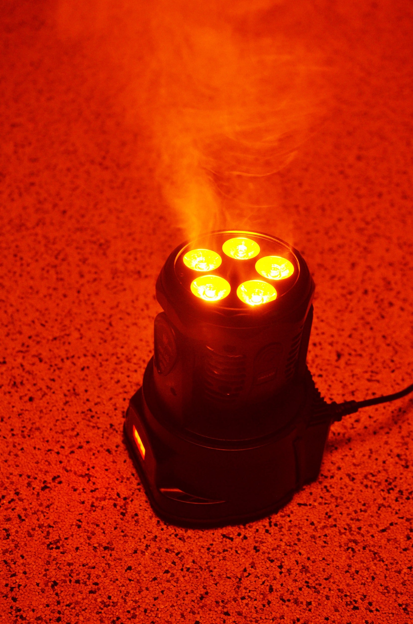 Beamz | MHL90 MINI MOVING HEAD WASH 5X 18W 6-IN-1 LEDS