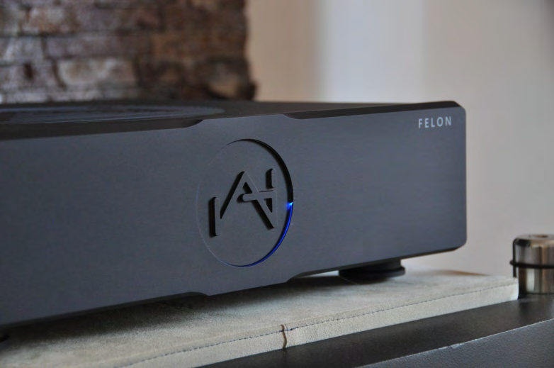 Mon Acoustic VC1 + VC2 | Acoustic Invader 2x Felon +  Pre-amp | EverSolo DMP-A10 KIT